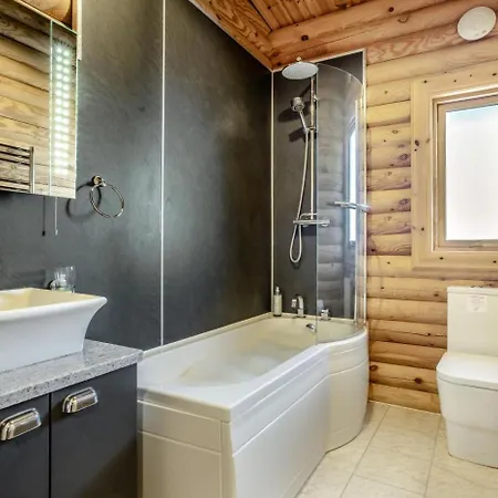 3 Bed In Oc-s34987 אכסניה *