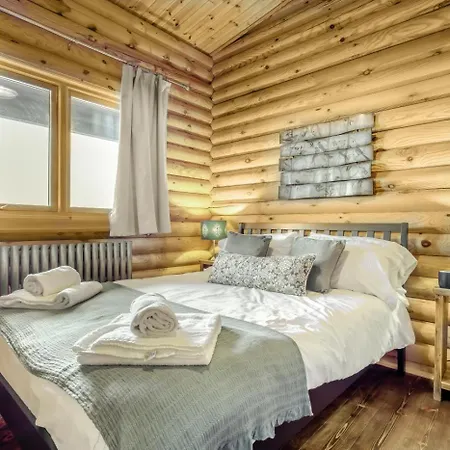 Lodge 3 Bed In Oc-s34987 *